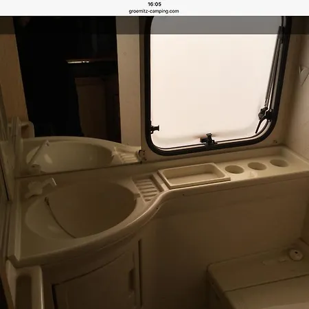Toller-gemuetlicher-wohnwagen-300-meter-vom-meer-incl-strandkorb *