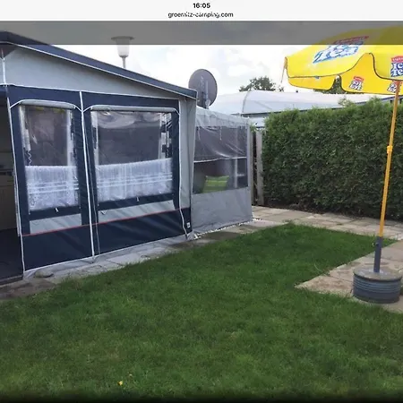 Appartement Toller-gemuetlicher-wohnwagen-300-meter-vom-meer-incl-strandkorb